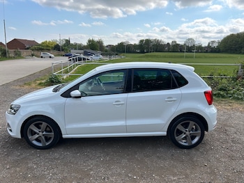 Used Volkswagen Polo 2015 for sale - 78324747: Photo