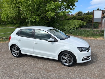 Used Volkswagen Polo 2015 for sale - 78324747: Photo