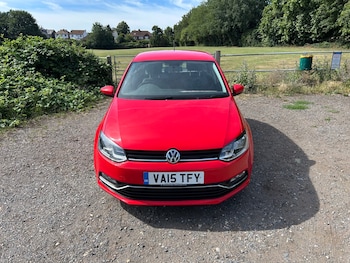 Used Volkswagen Polo 2015 for sale - 79102990: Photo