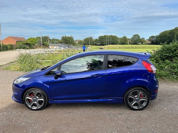 Used Ford Fiesta 2017 for sale - 78964708: Photo