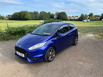 Used Ford Fiesta 2017 for sale - 78964708: Photo