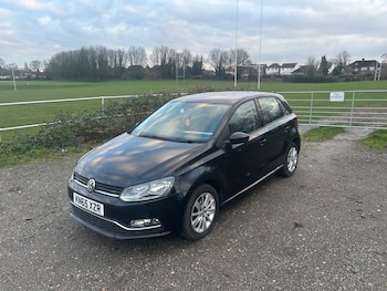 Used Volkswagen Polo 2015 for sale - 77435321: Photo