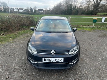Used Volkswagen Polo 2015 for sale - 77435321: Photo