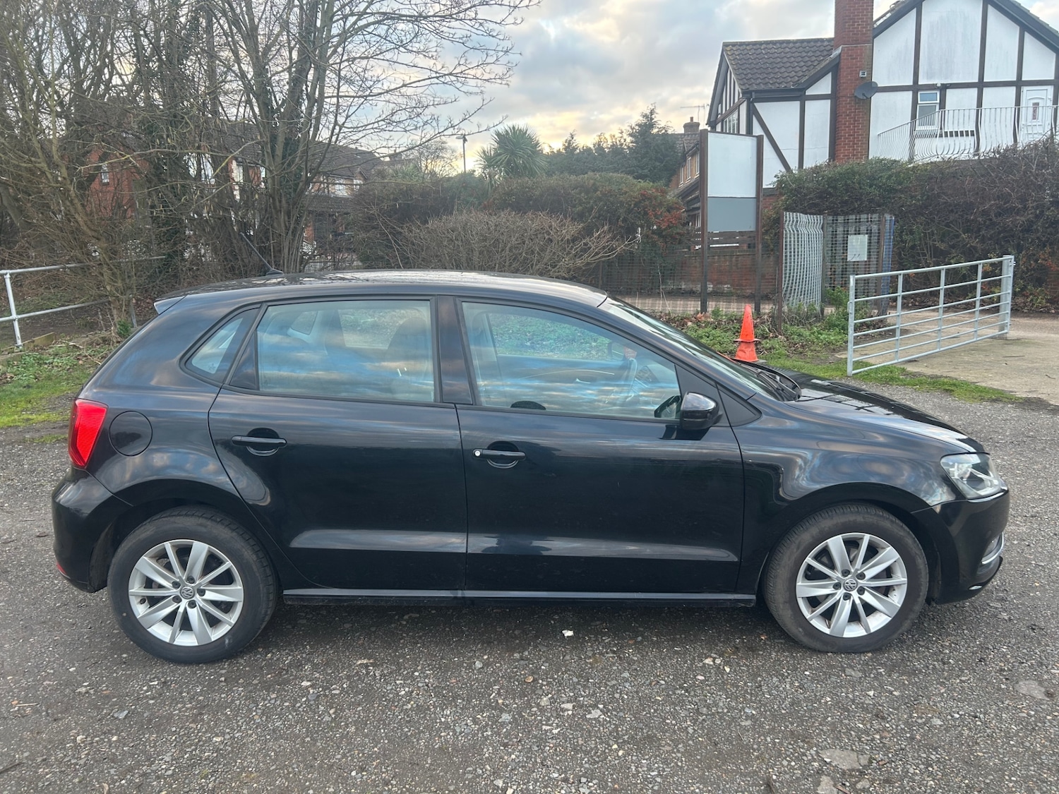Used Volkswagen Polo 2015 for sale - 77435321: Photo 5