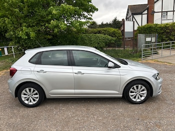 Used Volkswagen Polo 2019 for sale - 78409057: Photo