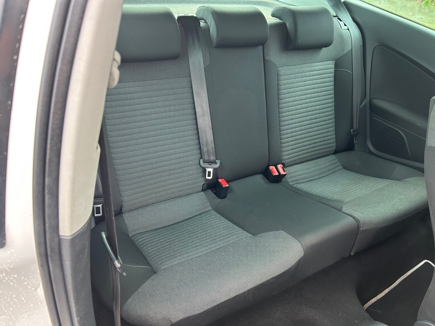 Used Volkswagen Polo 2012 for sale - 77339255: Photo 11