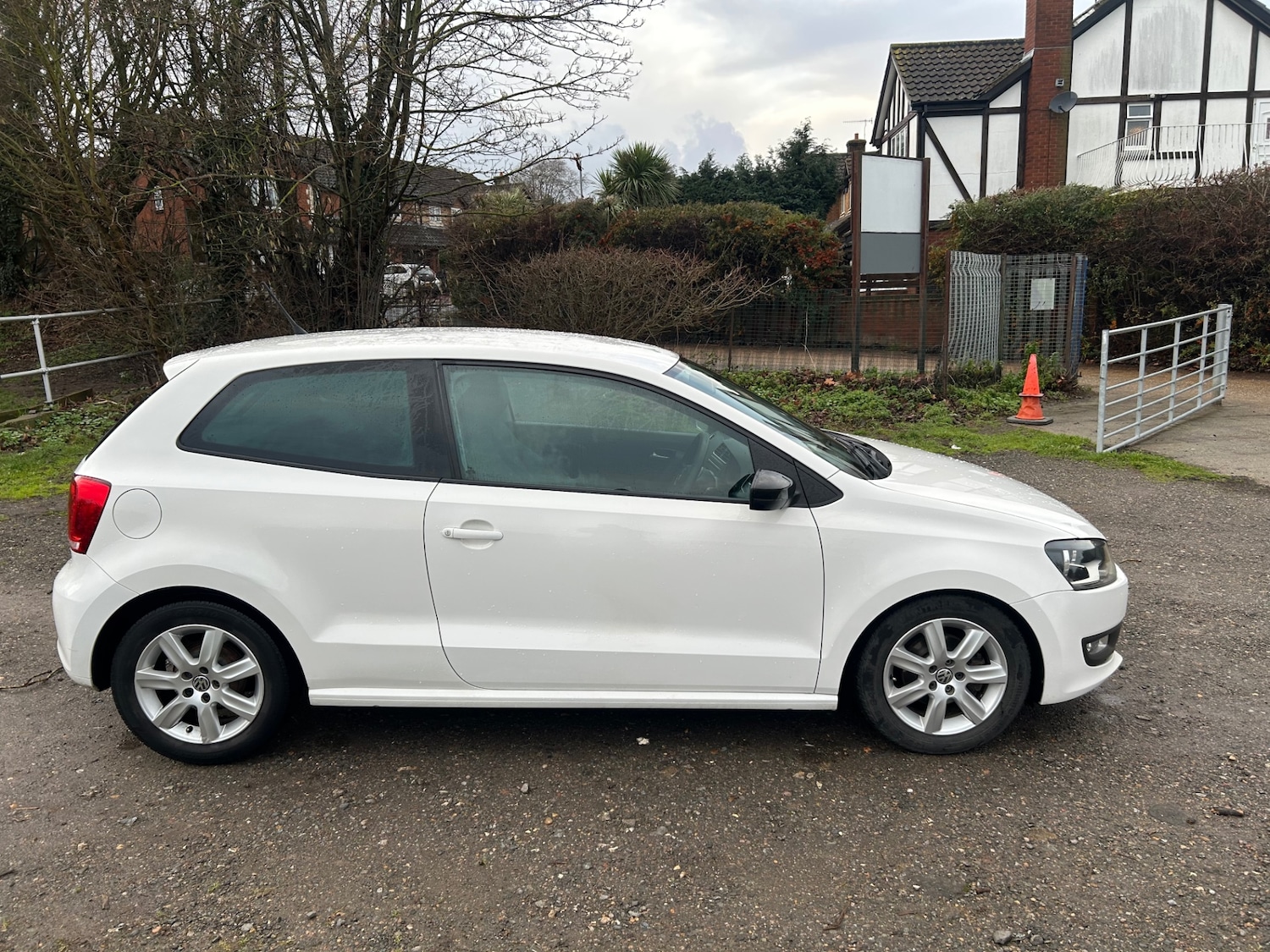 Used Volkswagen Polo 2012 for sale - 77339255: Photo 5