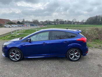 Used Ford Focus 2016 for sale - 77812870: Photo