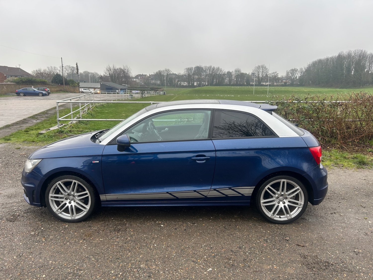 Used Audi A1 2011 for sale - 77459502: Photo 2