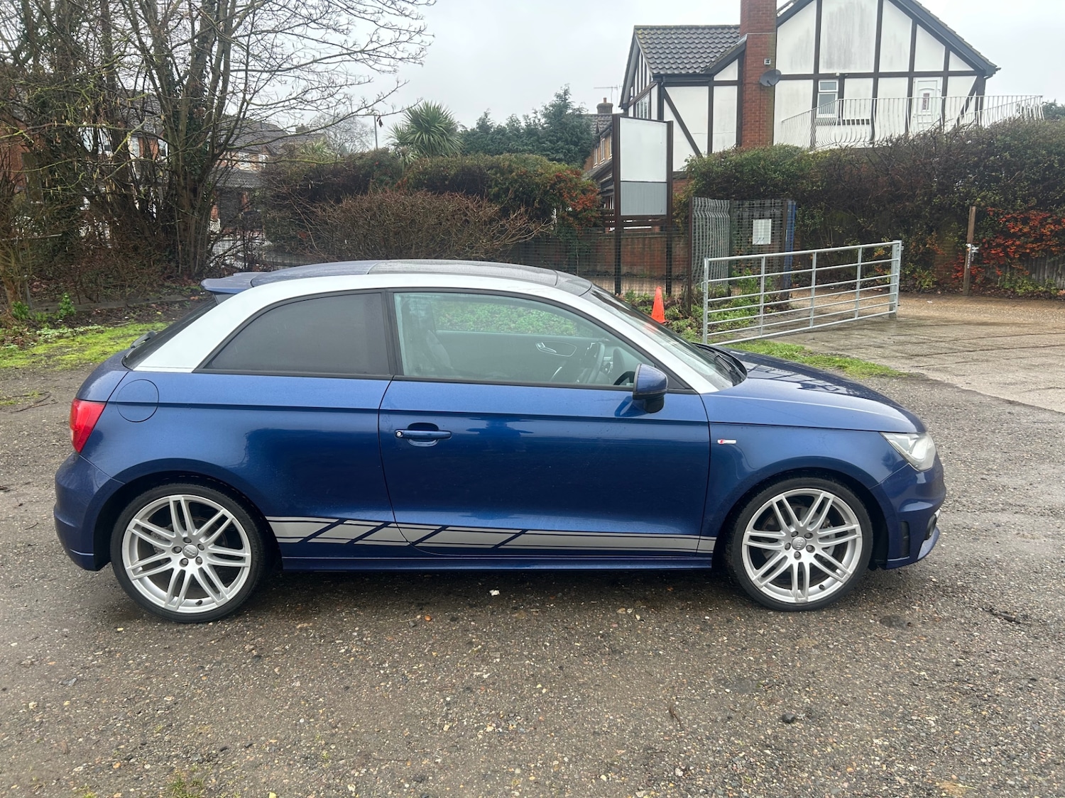Used Audi A1 2011 for sale - 77459502: Photo 5
