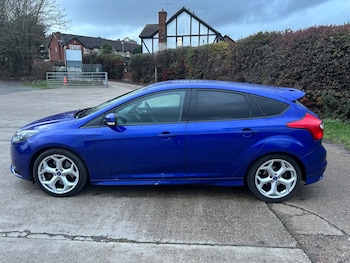 Used Ford Focus 2012 for sale - 77300786: Photo