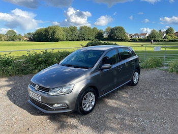 Used Volkswagen Polo 2015 for sale - 78862150: Photo