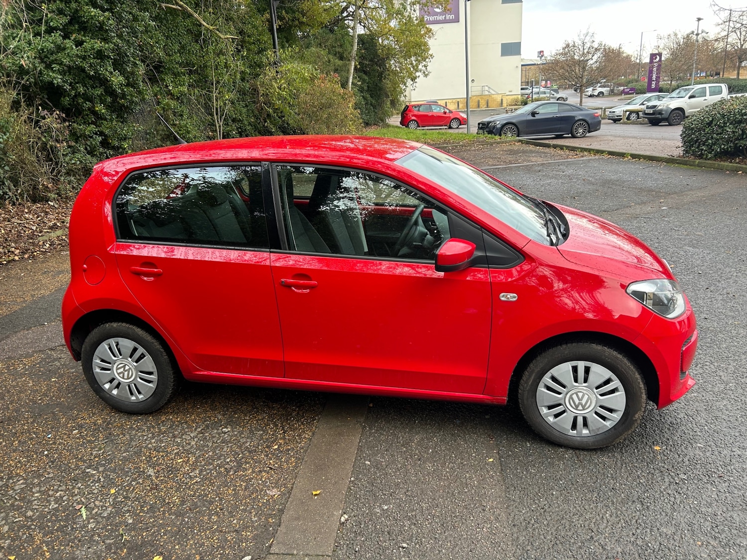 Used Volkswagen up! 2014 for sale - 76725436: Photo 3