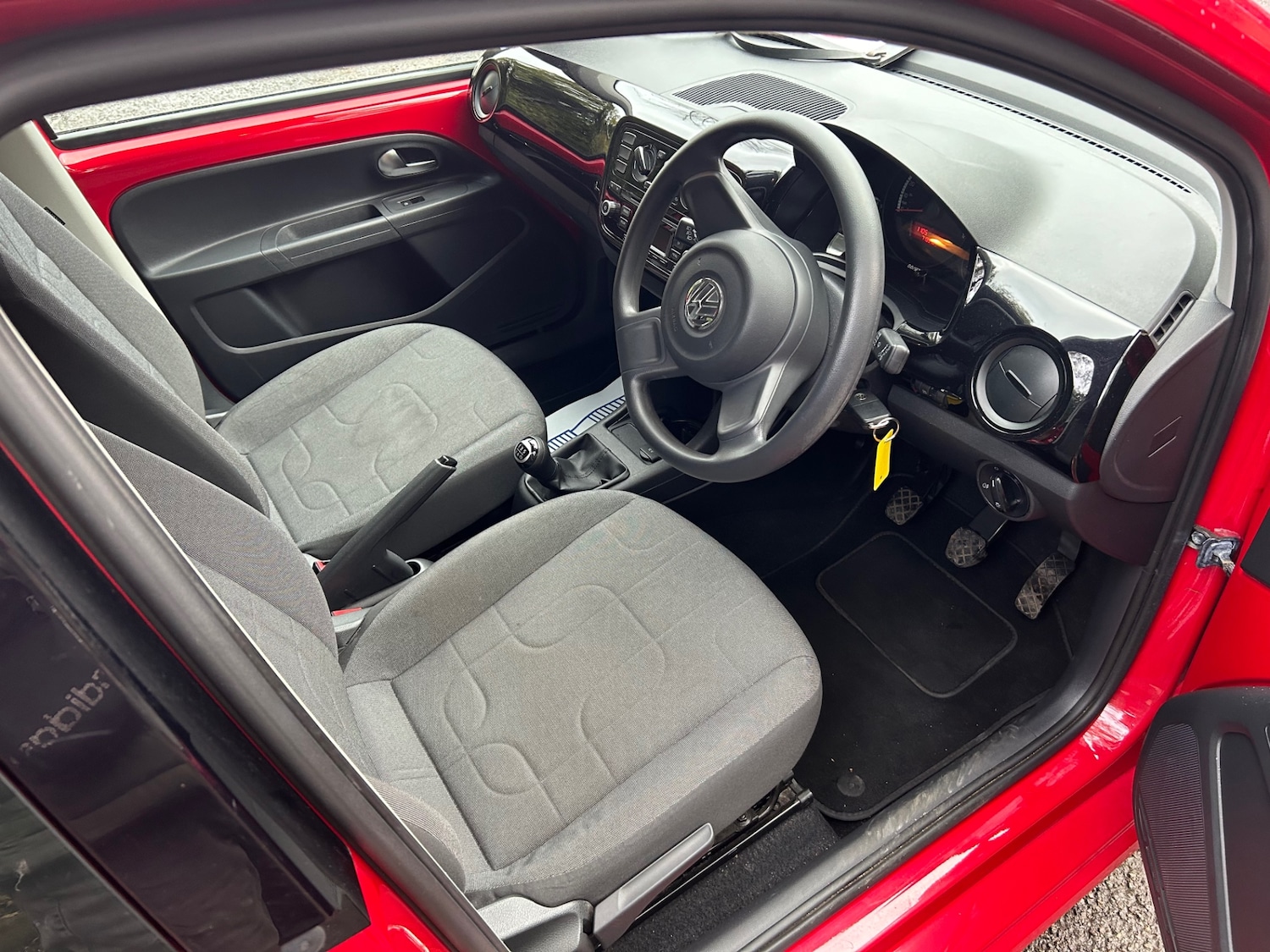 Used Volkswagen up! 2014 for sale - 76725436: Photo 8