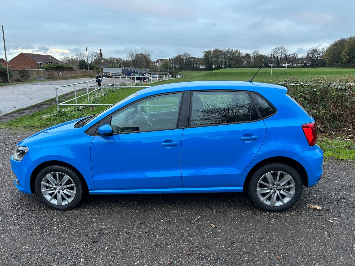 Used Volkswagen Polo 2015 for sale - 76725434: Photo 1