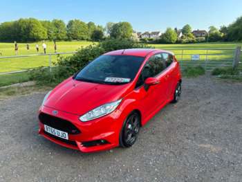 Used Ford Fiesta 2015 for sale - 74672130: Photo