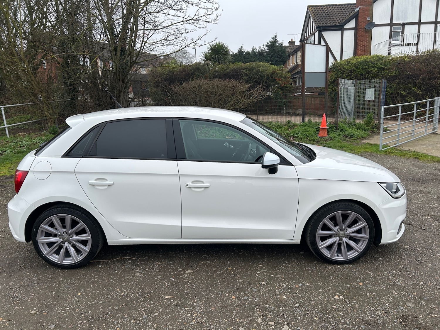 Used Audi A1 2016 for sale - 77801991: Photo 6
