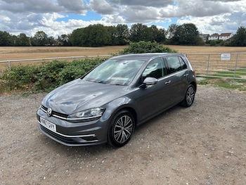 Used Volkswagen Golf 2017 for sale - 79592570: Photo