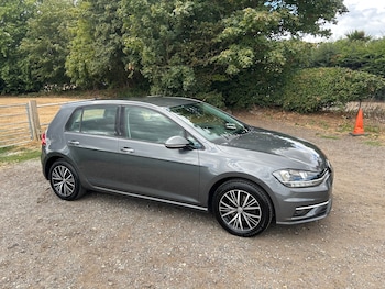 Used Volkswagen Golf 2017 for sale - 79592570: Photo