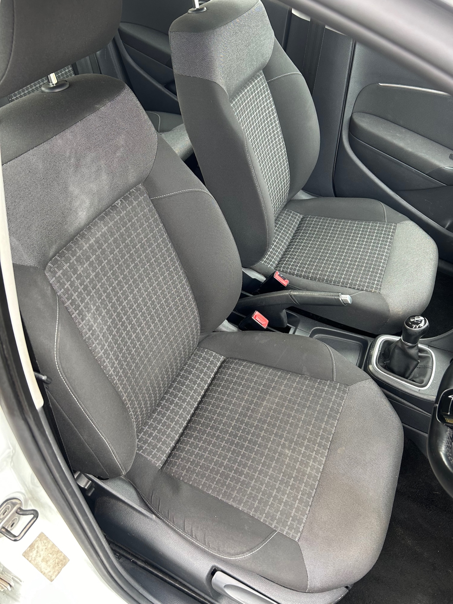 Used Volkswagen Polo 2015 for sale - 76435048: Photo 10