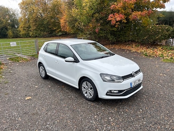Used Volkswagen Polo 2015 for sale - 76435048: Photo