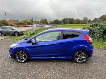 2016 (16) - 1.6 EcoBoost ST-3 3dr