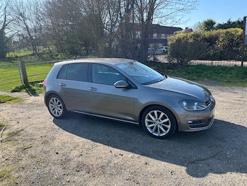 Used Volkswagen Golf 2014 for sale - 77947168: Photo