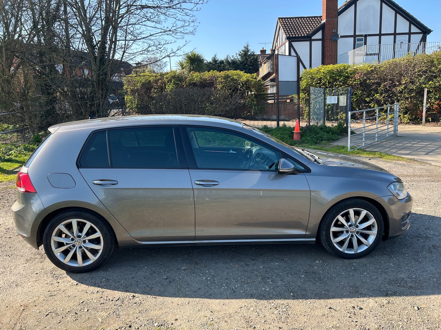 Used Volkswagen Golf 2014 for sale - 77947168: Photo 6