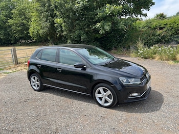 Used Volkswagen Polo 2015 for sale - 79174402: Photo