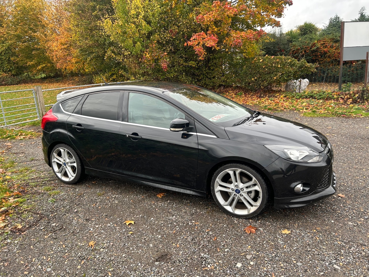 Used Ford Focus 2014 for sale - 76435357: Photo 3