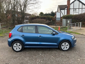 Used Volkswagen Polo 2016 for sale - 77528804: Photo