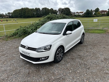 Used Volkswagen Polo 2013 for sale - 75918832: Photo