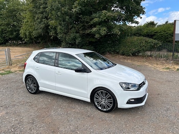 Used Volkswagen Polo 2017 for sale - 79326750: Photo