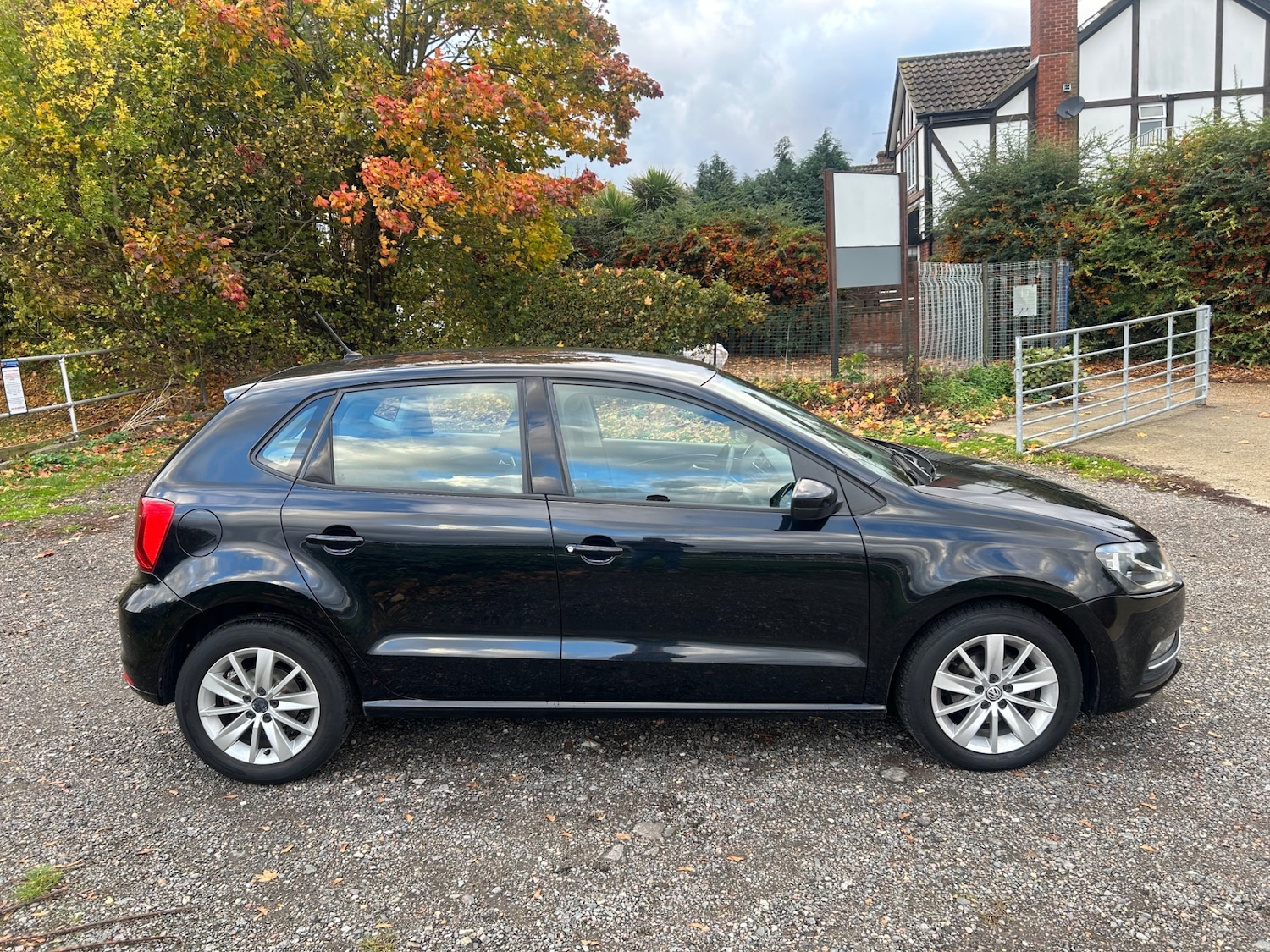 Used Volkswagen Polo 2015 for sale - 76435047: Photo 5