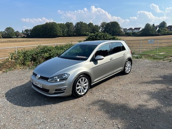 Used Volkswagen Golf 2014 for sale - 79640337: Photo