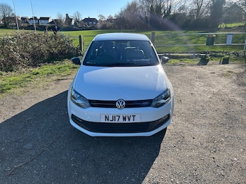 Used Volkswagen Polo 2017 for sale - 77766562: Photo