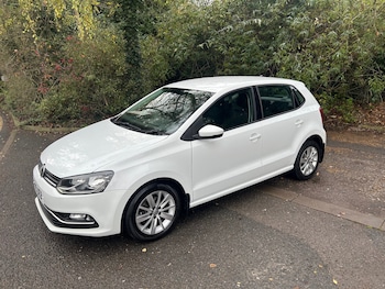 Used Volkswagen Polo 2015 for sale - 76725280: Photo