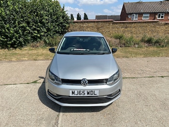 Used Volkswagen Polo 2015 for sale - 79217797: Photo