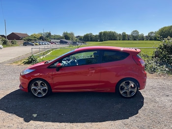 Used Ford Fiesta 2014 for sale - 78420536: Photo