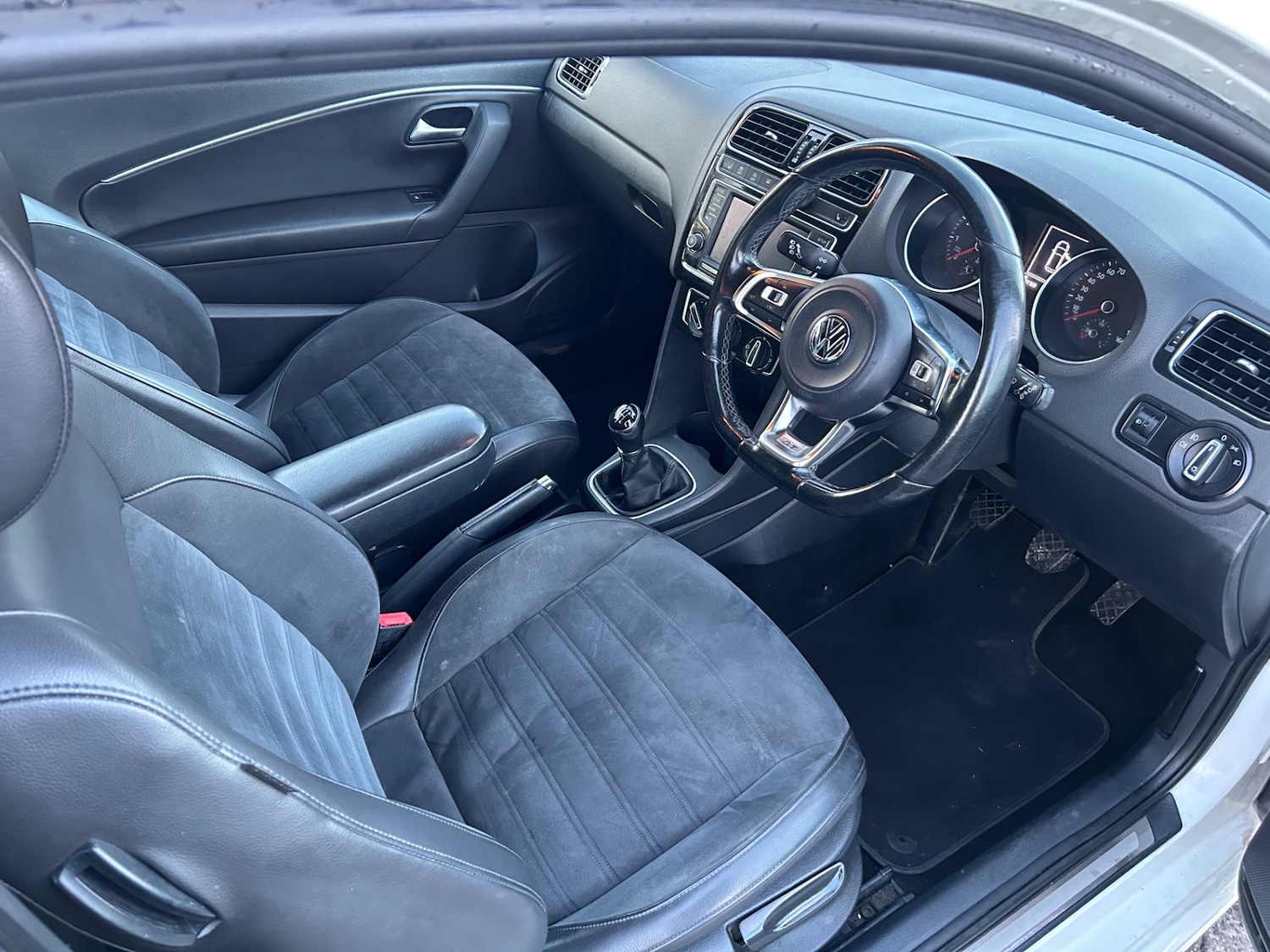 Used Volkswagen Polo 2014 for sale - 77233619: Photo 13