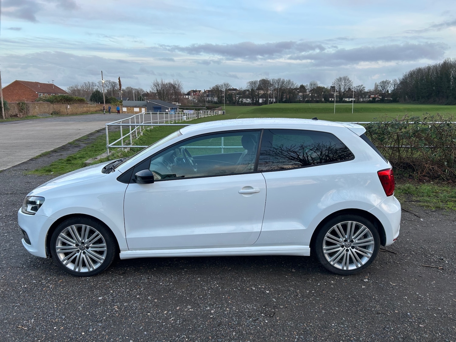 Used Volkswagen Polo 2014 for sale - 77233619: Photo 3