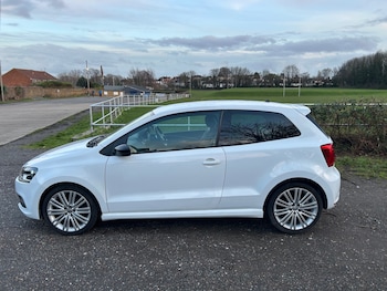 Used Volkswagen Polo 2014 for sale - 77233619: Photo
