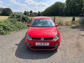 Used Volkswagen Polo 2016 for sale - 79165061: Photo