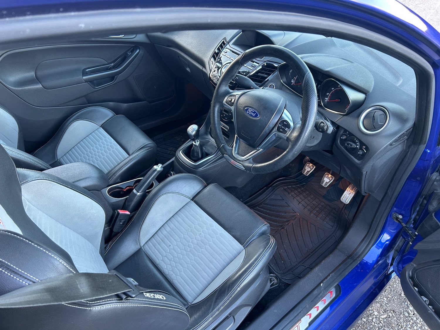 Used Ford Fiesta 2014 for sale - 78025339: Photo 8