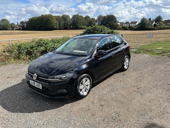 Used Volkswagen Polo 2018 for sale - 79663975: Photo