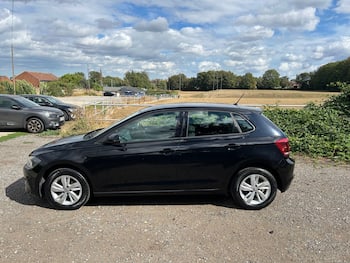 Used Volkswagen Polo 2018 for sale - 79663975: Photo