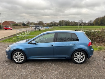 Used Volkswagen Golf 2013 for sale - 76725120: Photo