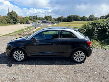 Used Audi A1 2011 for sale - 75749394: Photo
