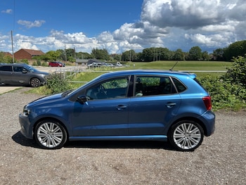 Used Volkswagen Polo 2015 for sale - 78861981: Photo