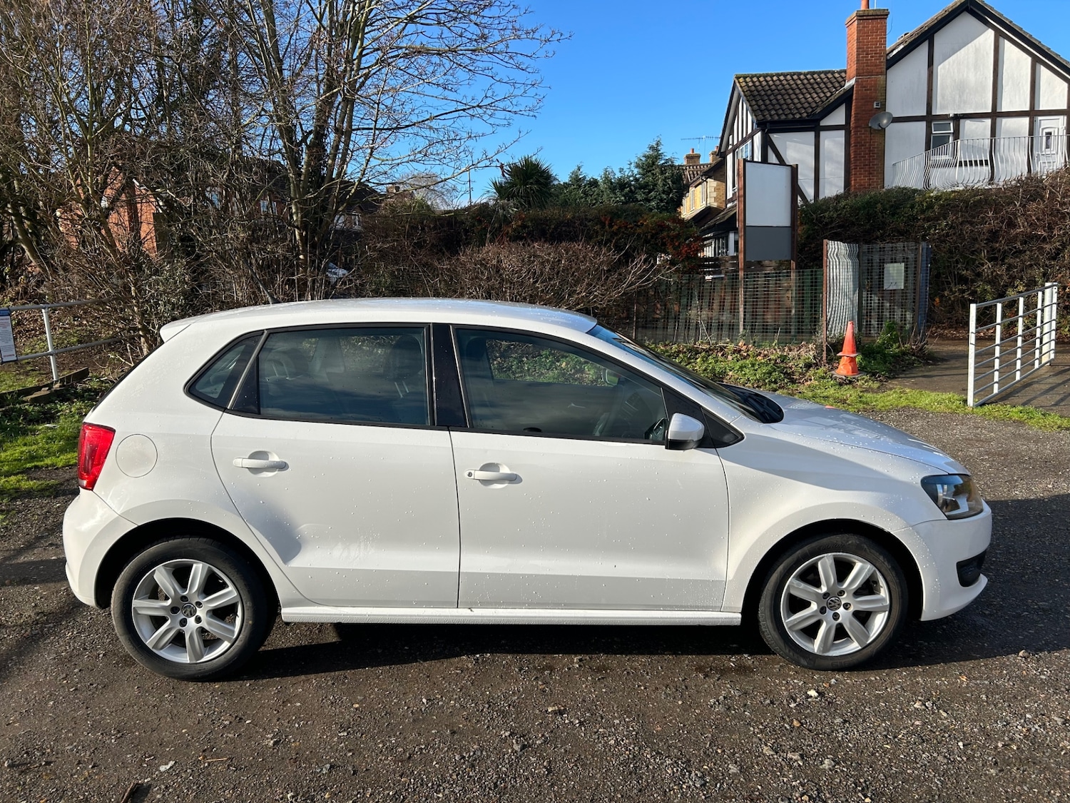Used Volkswagen Polo 2011 for sale - 77223031: Photo 4